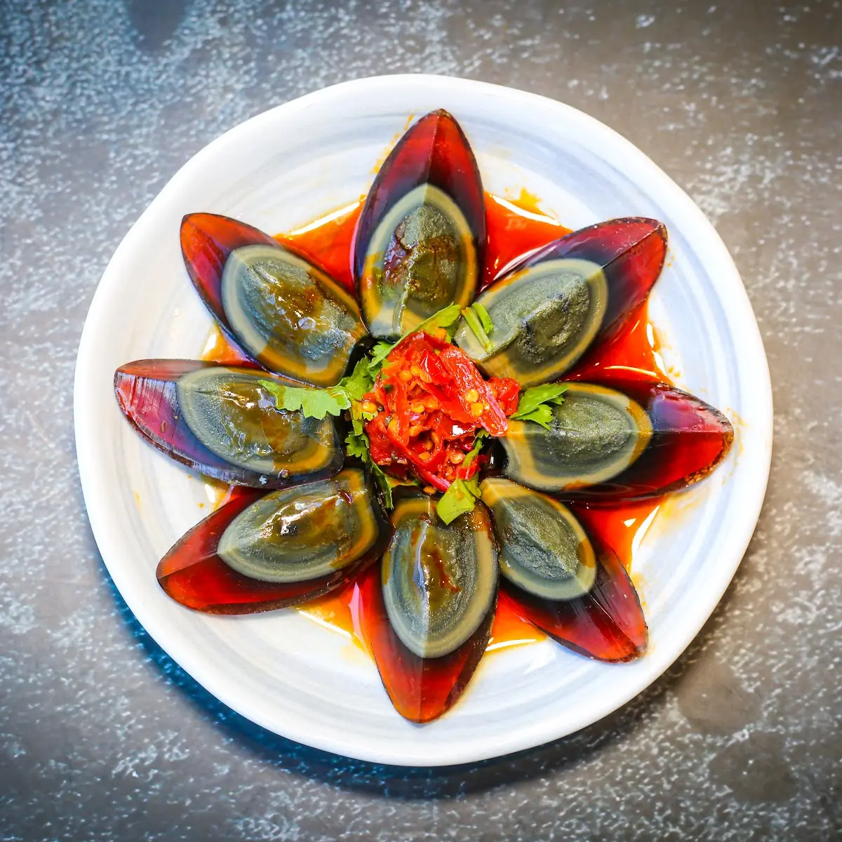thousand year egg w chili sauce 剁椒皮蛋